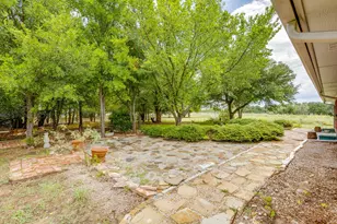22011 Pebble Dr, Whitney, TX 76692 - Photo 37