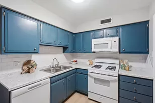 1401 Forest Edge Dr, Arlington, TX 76013 - Photo 15