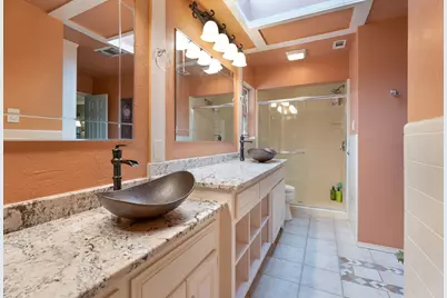 9302 Ravenswood Road, Granbury, TX 76049 - Photo 11