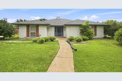 2005 Yorkstown Drive, Ennis, TX 75119 - Photo 3