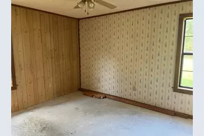 300 E 3rd Street, Iredell, TX 76649 - Photo 15