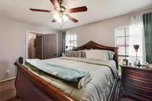 2668 Castanada Cir, Fort Worth, TX 76112 - Photo 25
