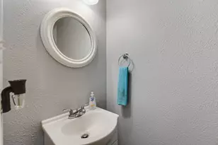 2668 Castanada Cir, Fort Worth, TX 76112 - Photo 27