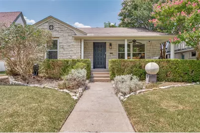 1043 N Edgefield Avenue, Dallas, TX 75208 - Photo 1