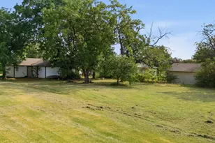 302 Gene Autry Dr, Tioga, TX 76271 - Photo 23