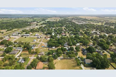 302 Gene Autry Drive, Tioga, TX 76271 - Photo 19