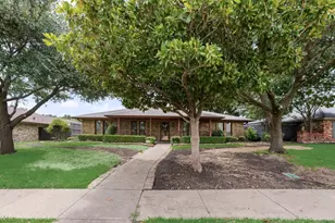 2520 Coleshire Dr, Plano, TX 75075 - Photo 3