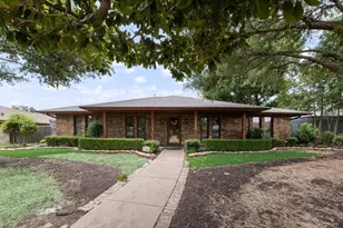 2520 Coleshire Dr, Plano, TX 75075 - Photo 5