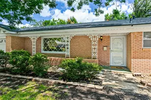 5729 Wharton Dr, Fort Worth, TX 76133 - Photo 1