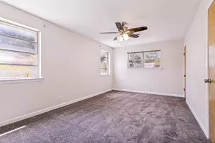 5729 Wharton Dr, Fort Worth, TX 76133 - Photo 17