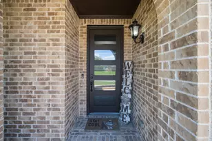 1106 Alderwood Dr, Justin, TX 76247 - Photo 3