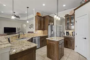 149 Meadow Arbor Dr, Weatherford, TX 76085 - Photo 11