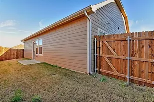2305 Paxton Way, Denton, TX 76209 - Photo 23