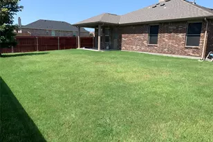 1300 Foxglove Ln, Burleson, TX 76028 - Photo 17