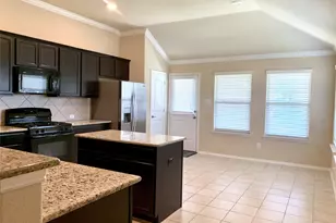 1300 Foxglove Ln, Burleson, TX 76028 - Photo 5