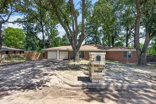 925 Maryland Dr, Athens, TX 75751 - Photo 1