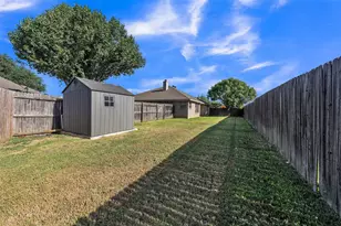 737 E Sheila Cir, Joshua, TX 76058 - Photo 35