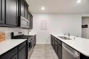 7009 Windmill St, Little Elm, TX 76227 - Photo 5
