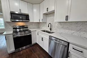 211 N Hampton Rd, Dallas, TX 75208 - Photo 13