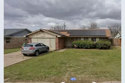 1707 15th Street, Mineral Wells, TX 76067 - Photo 1