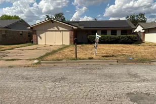 1707 15th St, Mineral Wells, TX 76067 - Photo 3