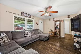 1412 Valley View St, Mesquite, TX 75149 - Photo 5