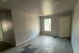5505 Wainwright Dr, Fort Worth, TX 76112 - Photo 3