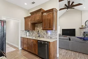 5242 Granite Cir, Abilene, TX 79606 - Photo 9