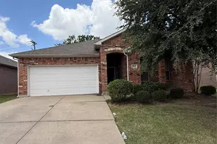 1152 Sunderland Ln, Fort Worth, TX 76134 - Photo 1
