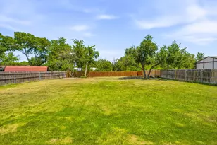 1345 Harpers Mill Rd, Stephenville, TX 76401 - Photo 21