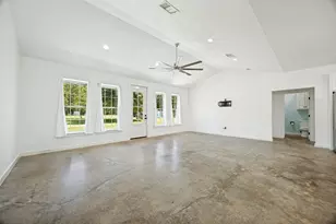 822 Private Rd 7370, Point, TX 75472 - Photo 13