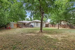 508 Batterson St, Cleburne, TX 76031 - Photo 15