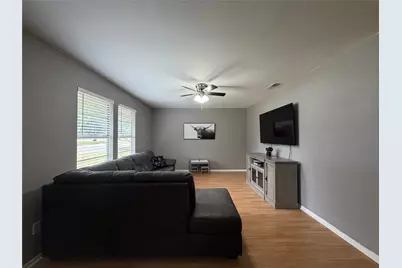 508 Batterson Street, Cleburne, TX 76031 - Photo 15