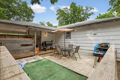 508 Batterson Street, Cleburne, TX 76031 - Photo 17