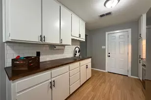 508 Batterson St, Cleburne, TX 76031 - Photo 13