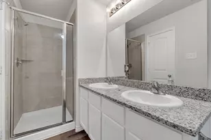 5620 Topwater Trl, Fort Worth, TX 76119 - Photo 13
