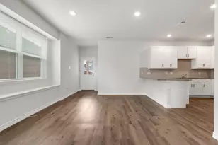 5620 Topwater Trl, Fort Worth, TX 76119 - Photo 5