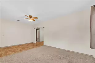 1113 Hudgins Ave, Fort Worth, TX 76111 - Photo 7