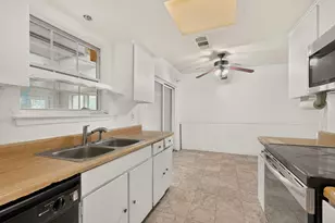 1506 Town Bluff St, Garland, TX 75040 - Photo 29
