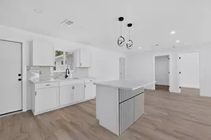 6208 Fenway St, Dallas, TX 75217 - Photo 13