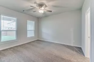 644 Blackland dr, Venus, TX 76084 - Photo 5