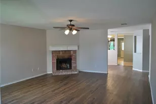 2613 Tuscan View Dr, Fort Worth, TX 76131 - Photo 3