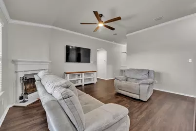 381 Coral Vine Lane, Burleson, TX 76028 - Photo 13