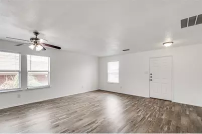 8101 Stanton Court, Fort Worth, TX 76120 - Photo 3