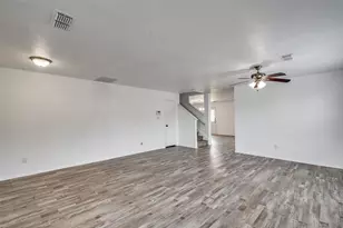 8101 Stanton Ct, Fort Worth, TX 76120 - Photo 7