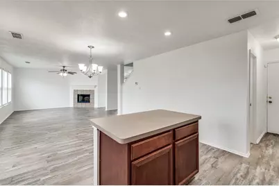 8101 Stanton Court, Fort Worth, TX 76120 - Photo 15