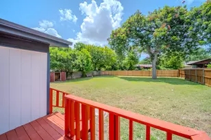 920 Treasure Rd, Garland, TX 75041 - Photo 15