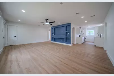 920 Treasure Road, Garland, TX 75041 - Photo 5