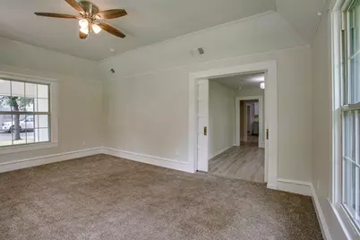 301 Madison Street, Cleburne, TX 76033 - Photo 11
