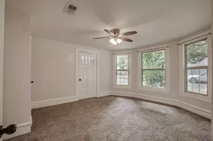 301 Madison St, Cleburne, TX 76033 - Photo 19